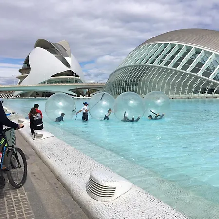 Preciso En El Centro Historico * Valencia